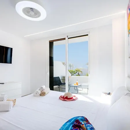 Stylish 179 Parque Santiago 2, Front Of The Sea Апартаменты *