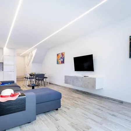 Stylish 179 Parque Santiago 2, Front Of The Sea Апартаменты Плая-де-лас-Америкас